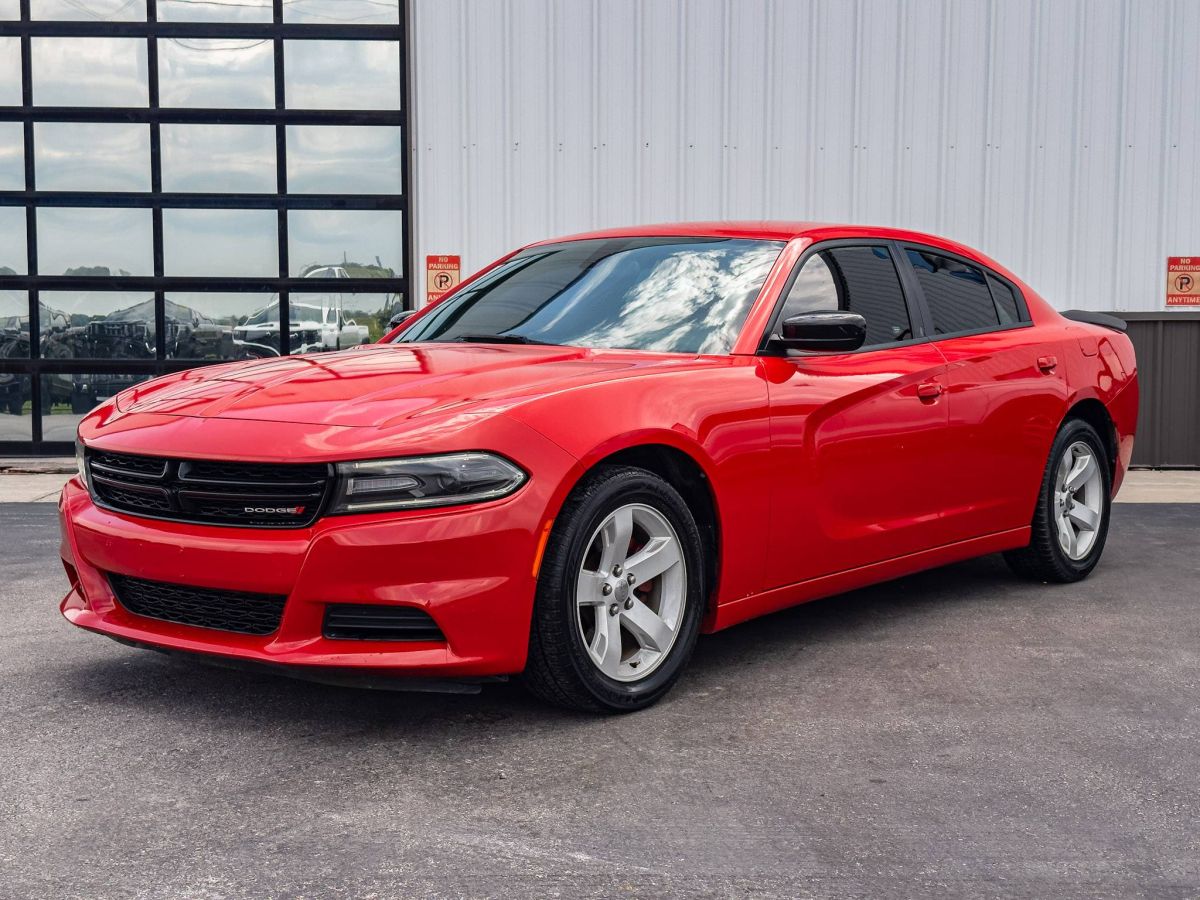 Red 2019 Dodge Charger Sedan Rear-Wheel Drive Automatic