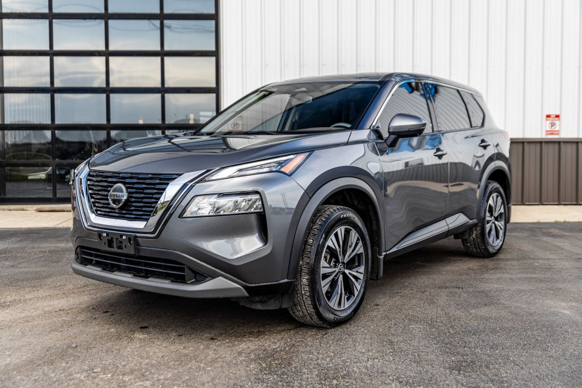 2021 Nissan Rogue SV's photo