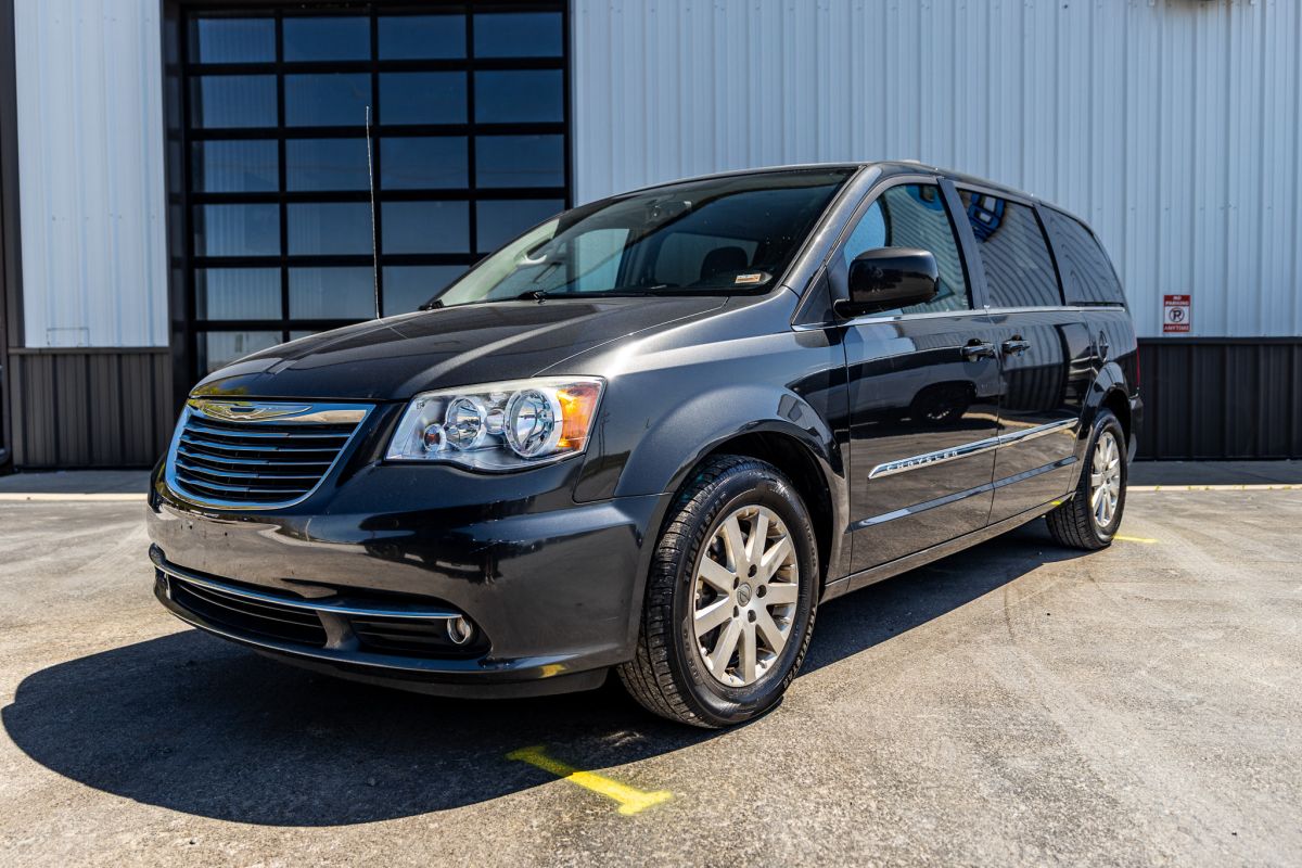 2012 Chrysler Town & Country Touring