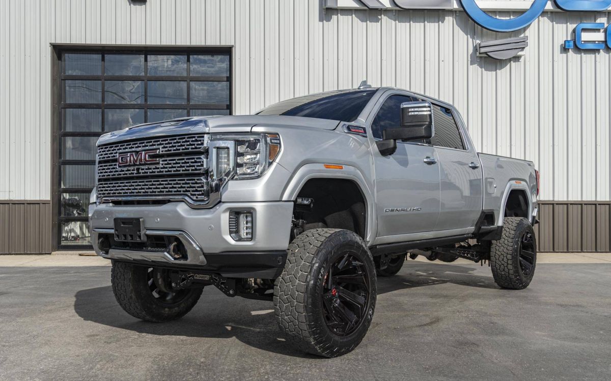 2020 GMC Sierra 2500HD SLT's photo