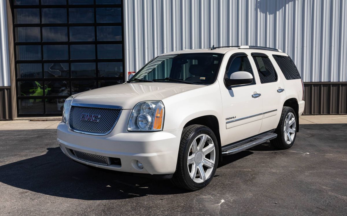 2013 GMC Yukon Denali's photo