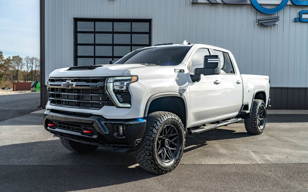 2025 Chevrolet Silverado 3500HD LTZ's photo