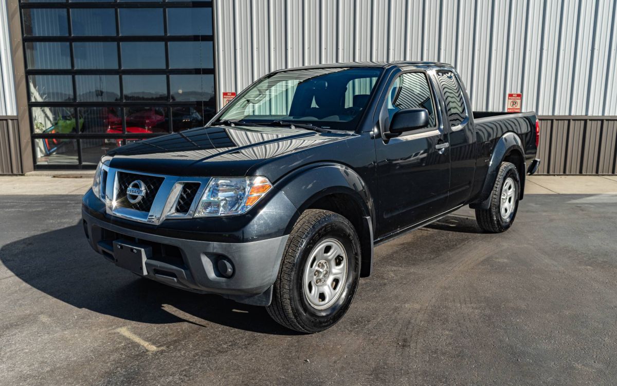 2020 Nissan Frontier S's photo