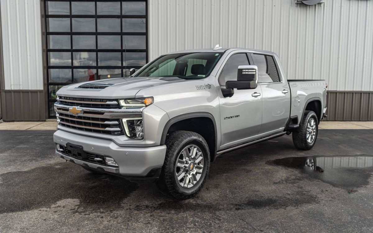 2022 Chevrolet Silverado 2500HD High Country's photo