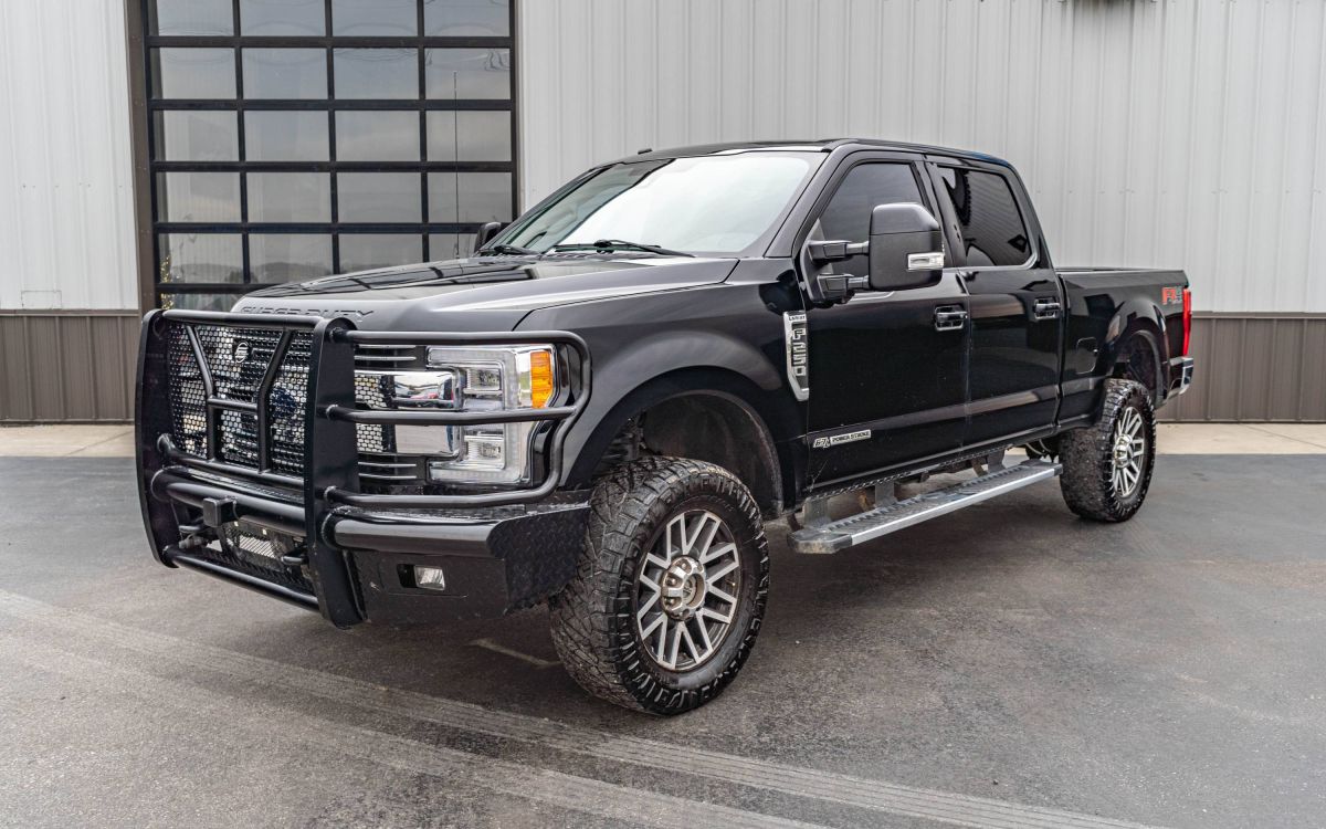 2018 Ford F-250 Super Duty Lariat's photo