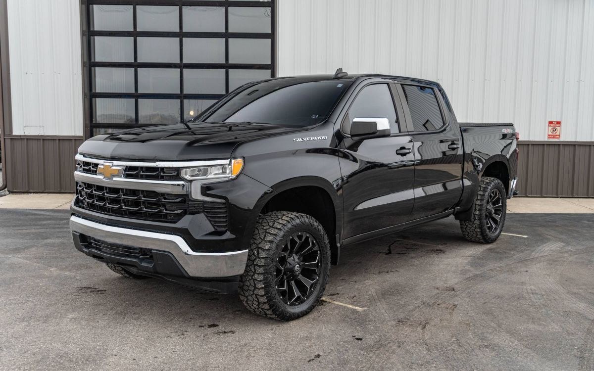 2022 Chevrolet Silverado 1500 LT's photo