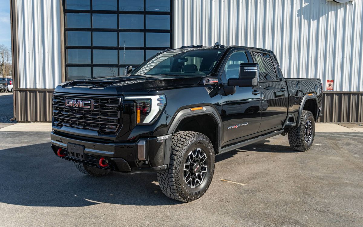 2024 GMC Sierra 2500HD AT4X's photo