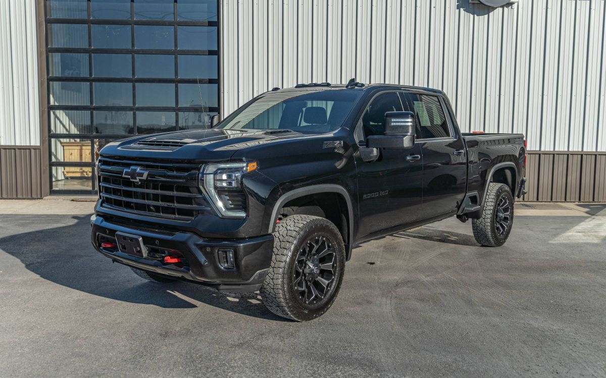 2025 Chevrolet Silverado HD LTZ's photo