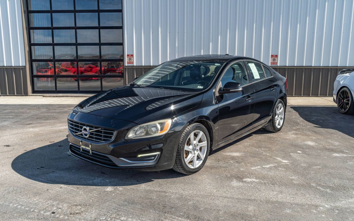 2014 Volvo S60 T5 FWD Auto's photo