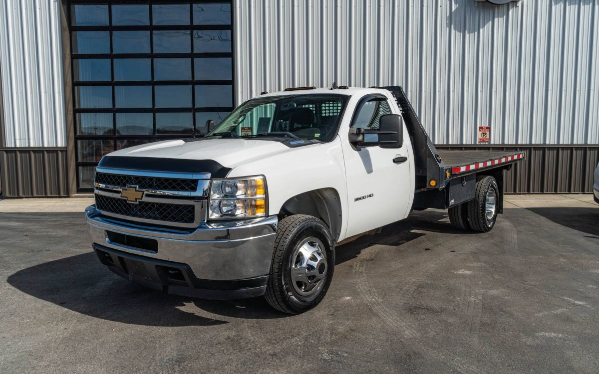 2013 Chevrolet Silverado HD 1LT 4WD Regular Cab SWB's photo