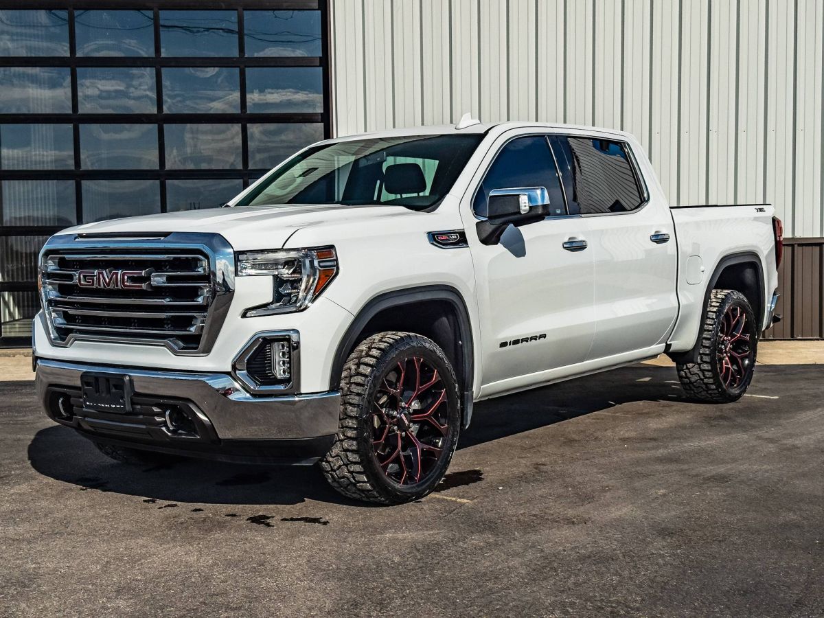 2021 GMC Sierra 4WD Crew Cab Short Box SLT's photo