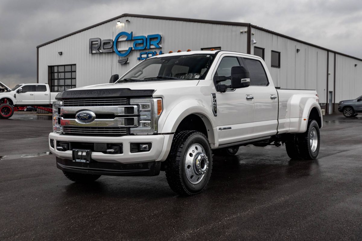 2018 Ford F-450 Limited 4x4 Crew Cab 8' Box DRW's photo