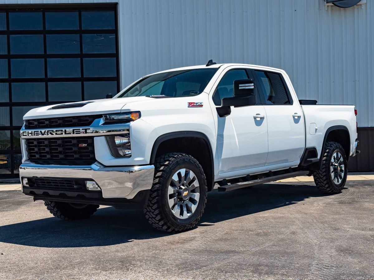2022 Chevrolet Silverado HD LT 4WD Crew Cab Standard Box SRW's photo