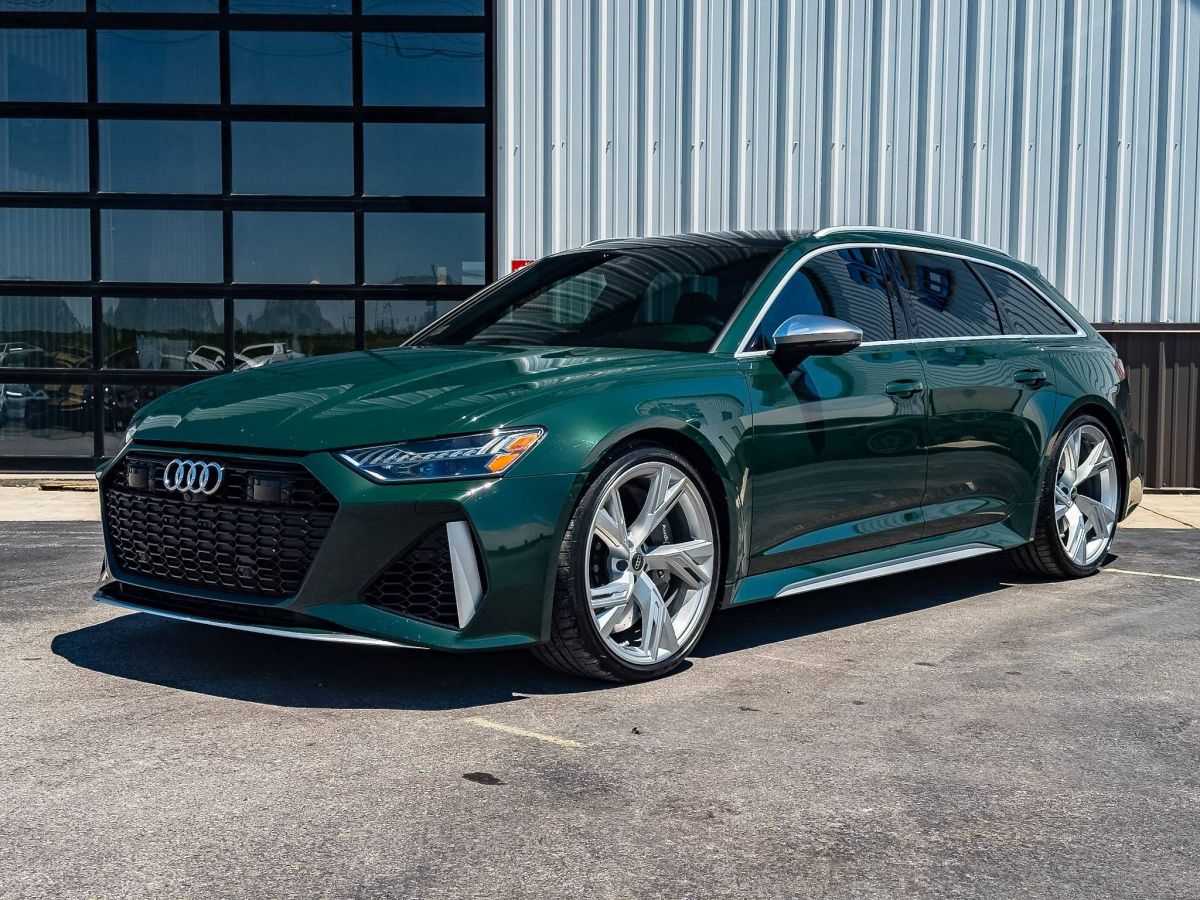 2023 Audi RS 6 Avant -'s photo