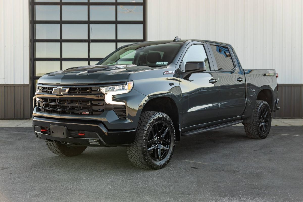 2025 Chevrolet Silverado 1500 LT Trail Boss 4X4 Crew Cab Short Box's photo