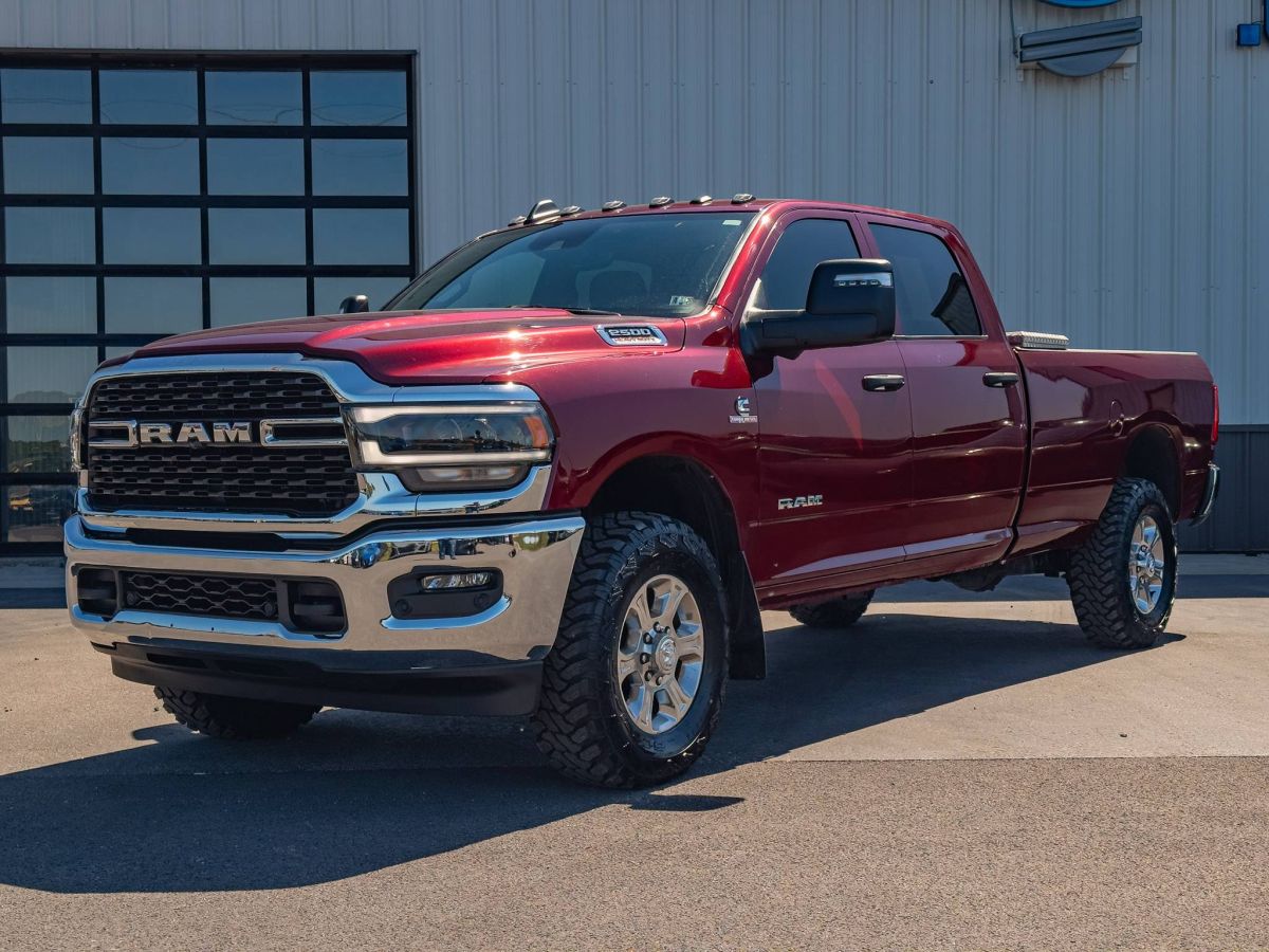2024 RAM 2500 Big Horn 4X4 Crew Cab LWB's photo
