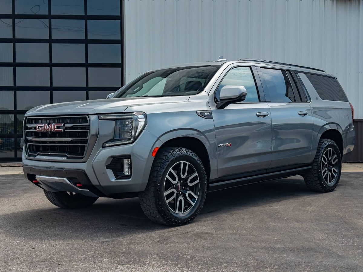 2024 GMC Yukon 4WD AT4's photo