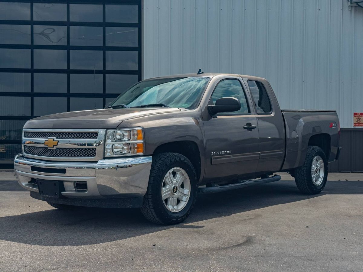 2012 Chevrolet Silverado 1500 LT 4X4 Extended Cab MWB's photo