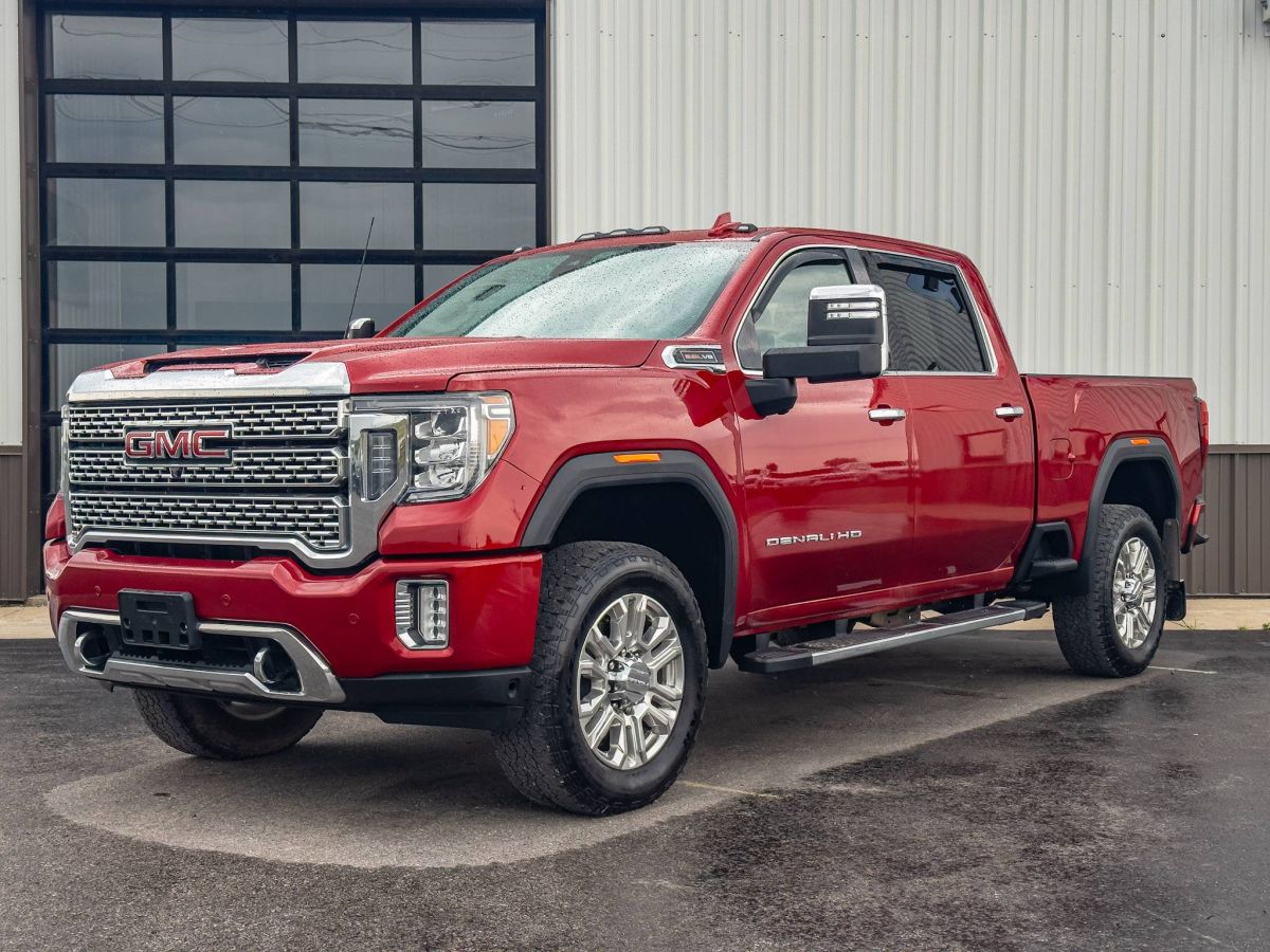 2022 GMC Sierra Denali 4WD Crew Cab Standard Box's photo