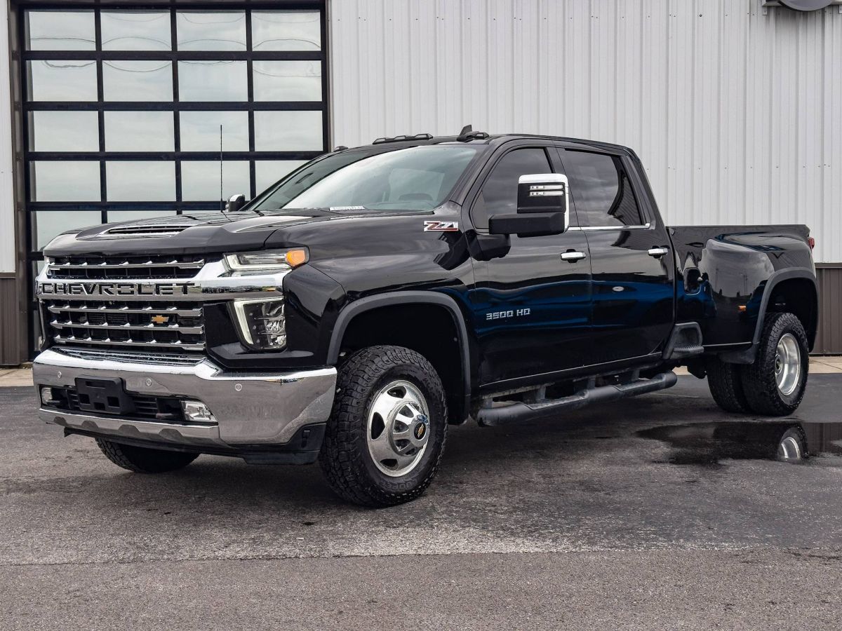 2021 Chevrolet Silverado HD LTZ 4WD Crew Cab Long Box DRW's photo