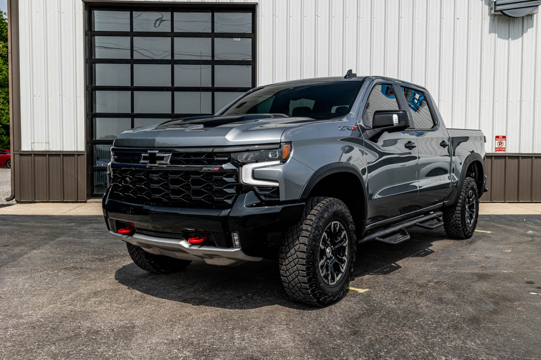 2024 Chevrolet Silverado 1500 ZR2's photo